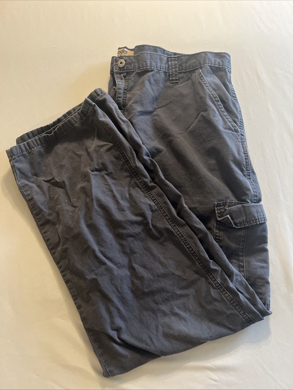 Men's Wrangler Workwear Cargo Pant Size 42 X 34